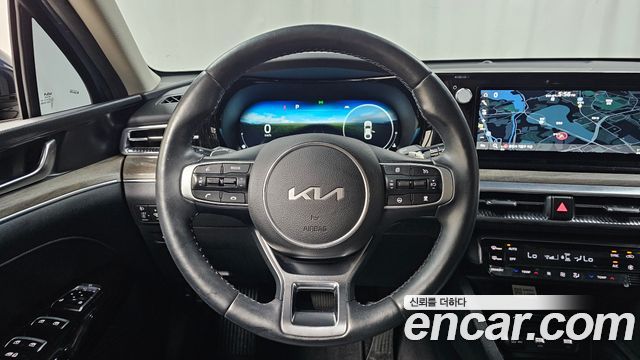 Kia K5 (III) 2.0 Noblesse 2023 — фото 13
