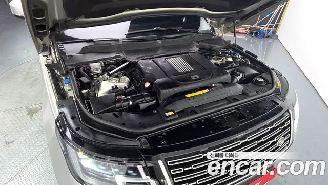 Land Rover Range Rover (IV) 4.4 SDV8 AB DIESEL 2018 — фото 6
