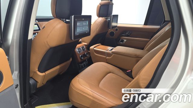 Land Rover Range Rover (IV) 4.4 SDV8 AB DIESEL 2018 — фото 16