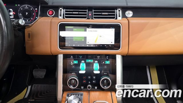 Land Rover Range Rover (IV) 4.4 SDV8 AB DIESEL 2018 — фото 17