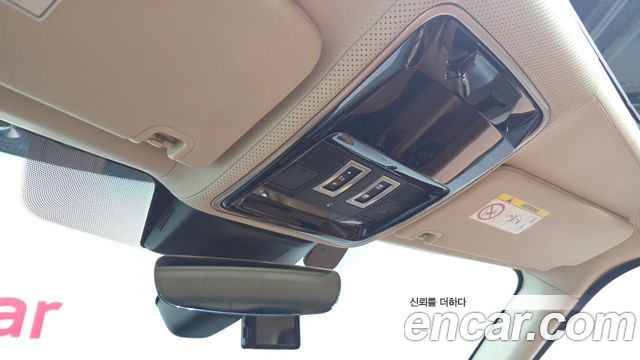 Land Rover Range Rover (IV) 4.4 SDV8 AB DIESEL 2018 — фото 23