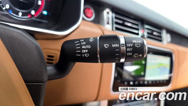 Land Rover Range Rover (IV) 4.4 SDV8 AB DIESEL 2018 — фото 33