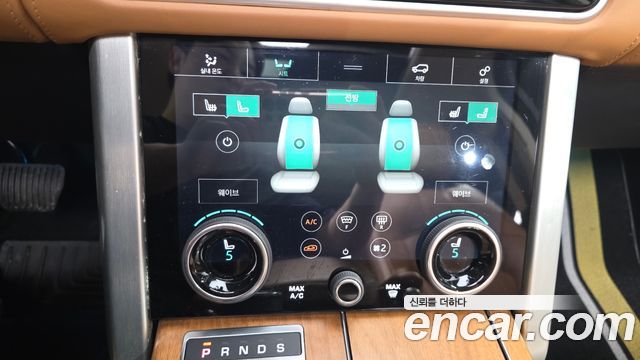 Land Rover Range Rover (IV) 4.4 SDV8 AB DIESEL 2018 — фото 39