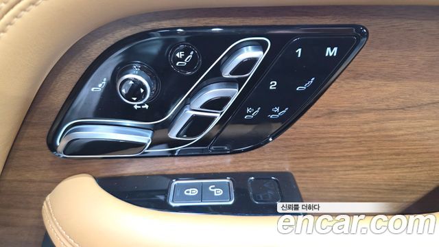 Land Rover Range Rover (IV) 4.4 SDV8 AB DIESEL 2018 — фото 40