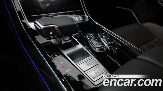 Audi A8 (D5) 60 TFSI Quattro LWB 2021 — фото 9
