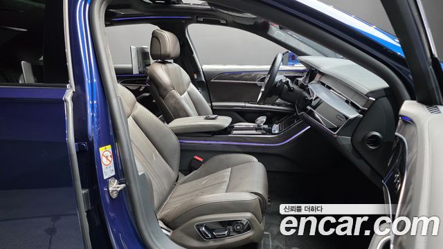 Audi A8 (D5) 60 TFSI Quattro LWB 2021 — фото 26
