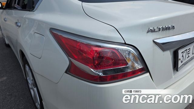 Nissan Altima 2.5 L33 2016 — фото 23