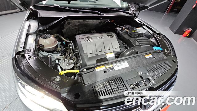 Volkswagen Tiguan 2.0 TDI  Premium 5N 2014 — фото 6