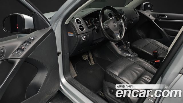 Volkswagen Tiguan 2.0 TDI  Premium 5N 2014 — фото 10