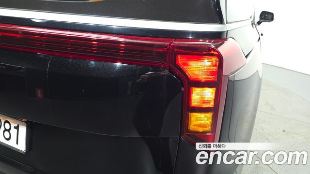 Kia Carnival (IV) Diesel 9-Seater Prestige 2024 — фото 23