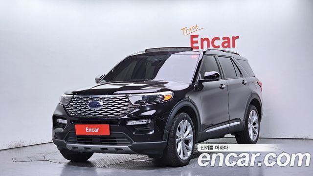 Ford Explorer (VI) 3.0 Platinum 4WD 2022 — фото 1