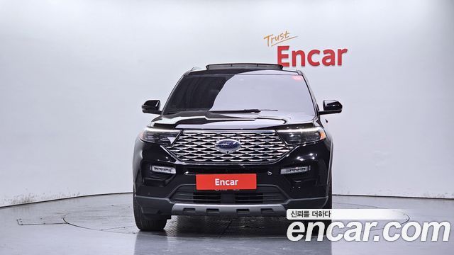 Ford Explorer (VI) 3.0 Platinum 4WD 2022 — фото 3