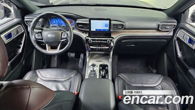 Ford Explorer (VI) 3.0 Platinum 4WD 2022 — фото 7