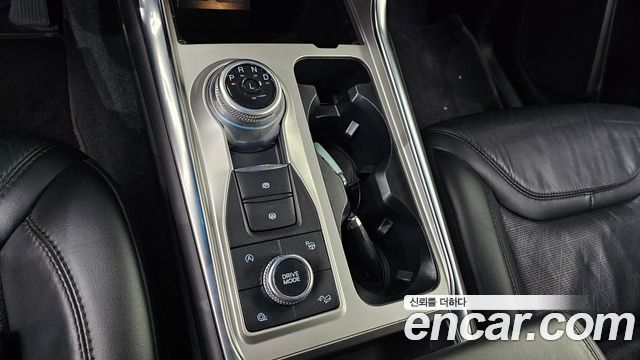 Ford Explorer (VI) 3.0 Platinum 4WD 2022 — фото 9