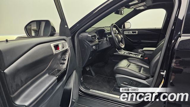 Ford Explorer (VI) 3.0 Platinum 4WD 2022 — фото 10