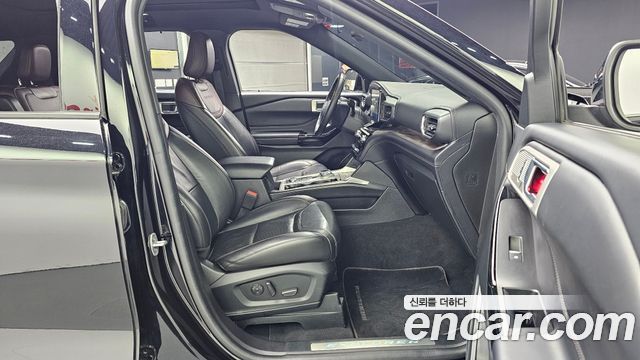 Ford Explorer (VI) 3.0 Platinum 4WD 2022 — фото 15