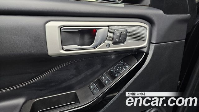 Ford Explorer (VI) 3.0 Platinum 4WD 2022 — фото 35