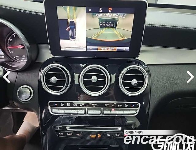Mercedes-Benz GLC-Class (X253) GLC300 4MATIC AMG Line 2019 — фото 10