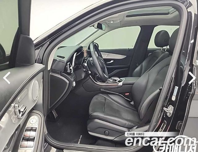 Mercedes-Benz GLC-Class (X253) GLC300 4MATIC AMG Line 2019 — фото 16