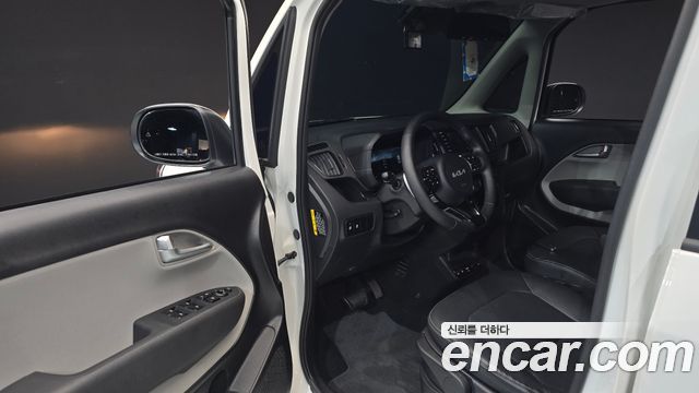 Kia Ray EV Van 2-Seater AIr 2024 — фото 10