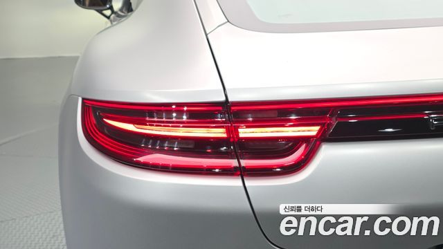 Porsche Panamera (971) 3.0 AWD 2018 — фото 23