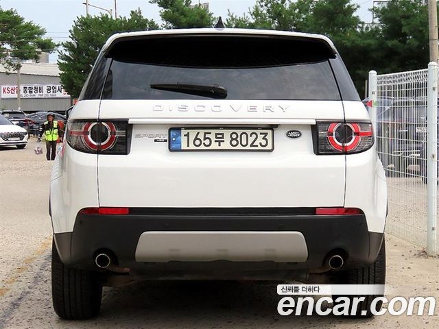 Land Rover Discovery Sport 2.0 TD4 HSE Luxury 2017 — фото 4