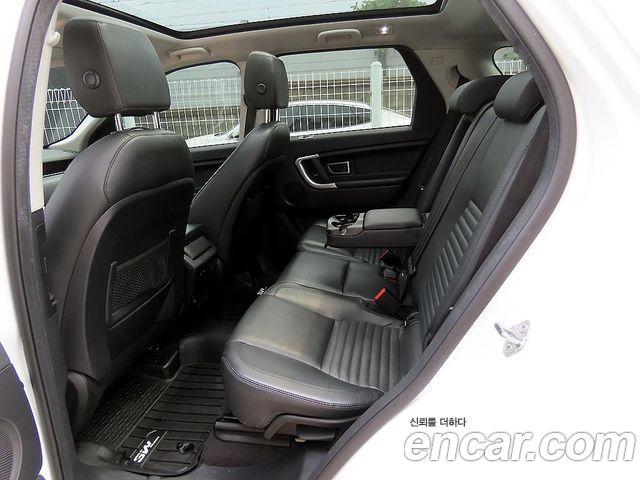 Land Rover Discovery Sport 2.0 TD4 HSE Luxury 2017 — фото 6