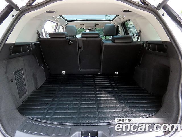 Land Rover Discovery Sport 2.0 TD4 HSE Luxury 2017 — фото 22