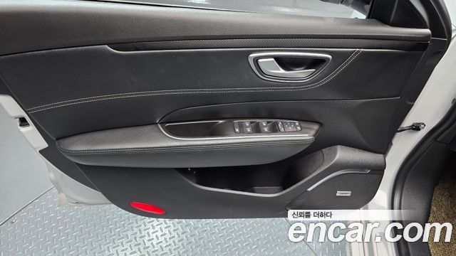 Renault Korea SM6 1.3 TCe LE 2021 — фото 17