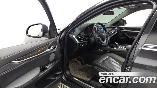 BMW X6 (F16) xDrive 30d 2017 — фото 10