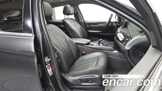 BMW X6 (F16) xDrive 30d 2017 — фото 11