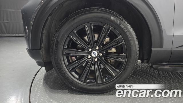 Ford Explorer (VI) 2.3 LimIted 4WD 2021 — фото 5