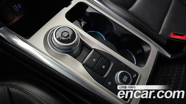 Ford Explorer (VI) 2.3 LimIted 4WD 2021 — фото 9