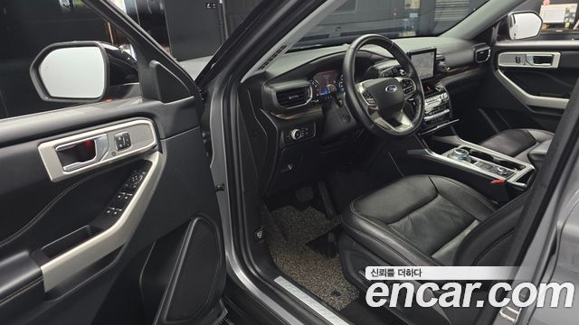 Ford Explorer (VI) 2.3 LimIted 4WD 2021 — фото 10