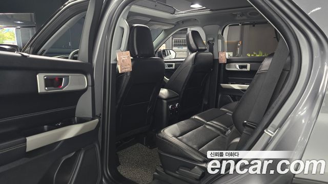 Ford Explorer (VI) 2.3 LimIted 4WD 2021 — фото 11