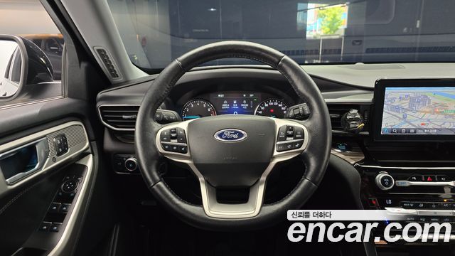 Ford Explorer (VI) 2.3 LimIted 4WD 2021 — фото 12