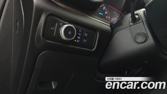 Ford Explorer (VI) 2.3 LimIted 4WD 2021 — фото 16