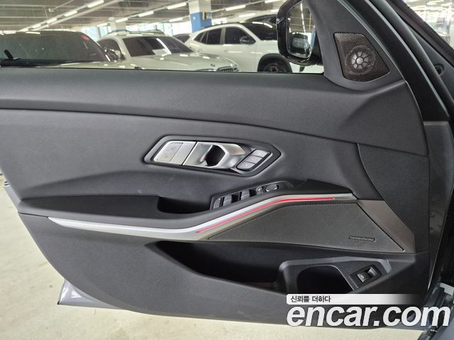BMW 3 Series (G20) 320i M Sport 2026 — фото 16