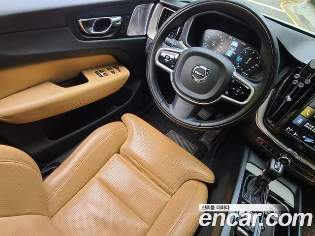Volvo XC60 (II) D5 Inscription 2019 — фото 21