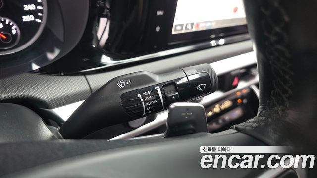 Kia K5 Hybrid (III) Prestige 2023 — фото 18
