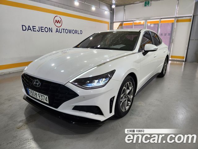 Hyundai Sonata (DN8) 2.0 Premium Family