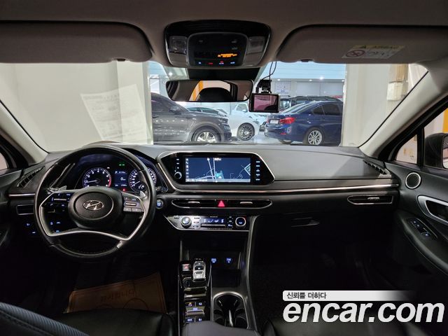 Hyundai Sonata (DN8) 2.0 Premium Family 2021 — фото 10