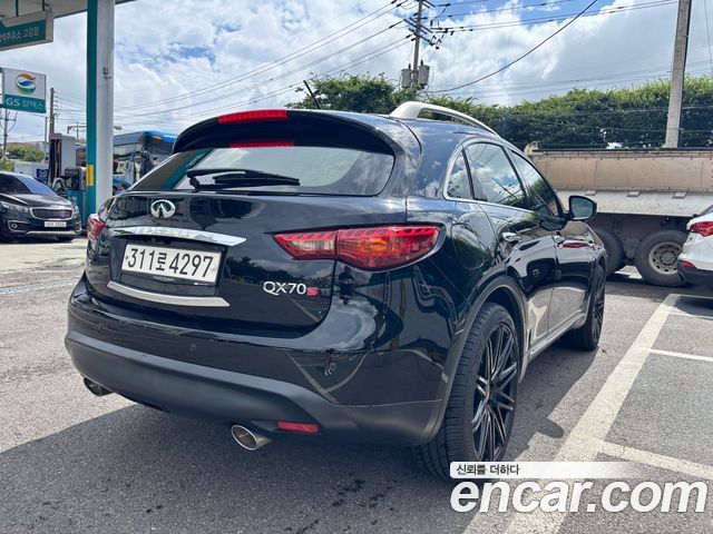 Infiniti QX70 3.0d AWD 2015 — фото 2