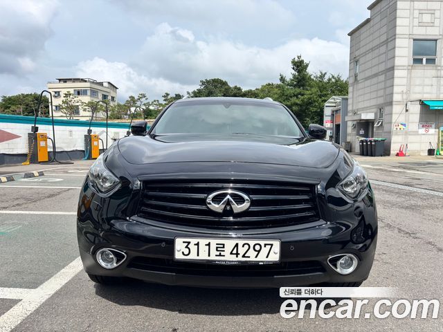 Infiniti QX70 3.0d AWD 2015 — фото 3