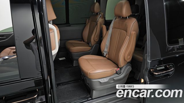 Hyundai Staria L3.5 Lounge 9-Seater Inspiration 2022 — фото 26
