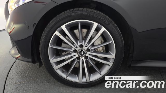 Mercedes-Benz CLS-Class (C257) CLS400d 4MATIC 2019 — фото 5