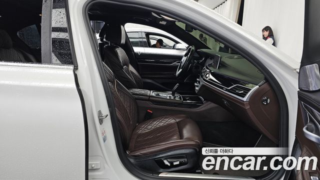 BMW 7 Series (G11) 730Ld xDrive M Sport 2020 — фото 15