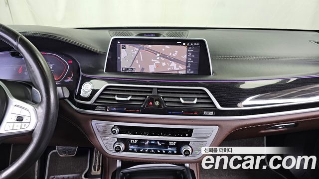 BMW 7 Series (G11) 730Ld xDrive M Sport 2020 — фото 18