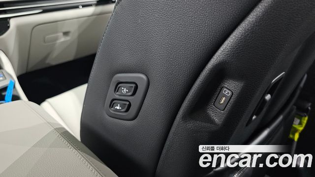Kia Sportage (V) Gasoline 1.6 Turbo 2WD Signature 2026 — фото 29