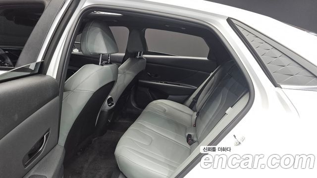 Hyundai Avante (CN7) 1.6 Inspiration 2024 — фото 12